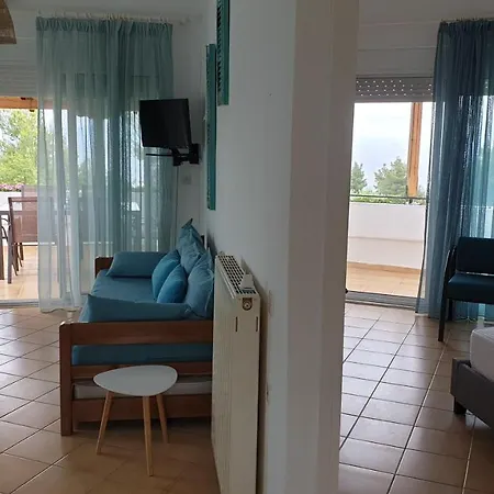 Amparoudes Appartement *