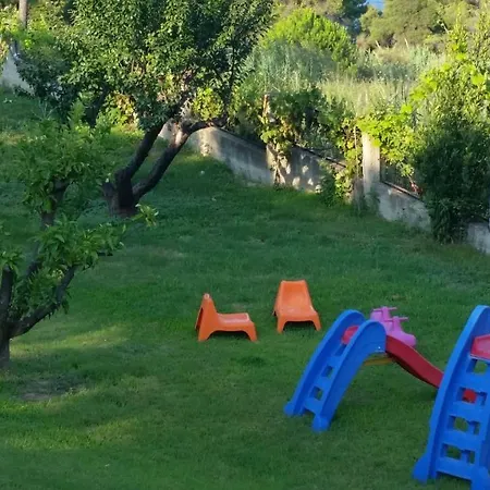 Apartment Amparoudes