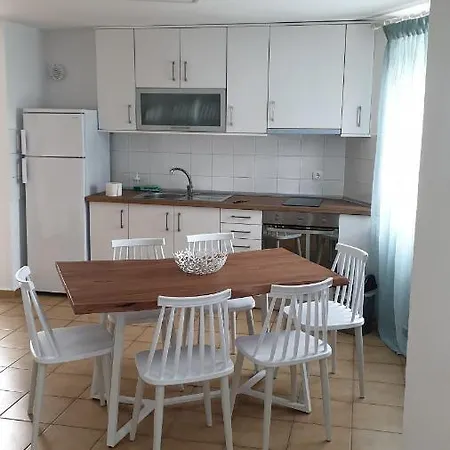Amparoudes Apartment Kriopigi