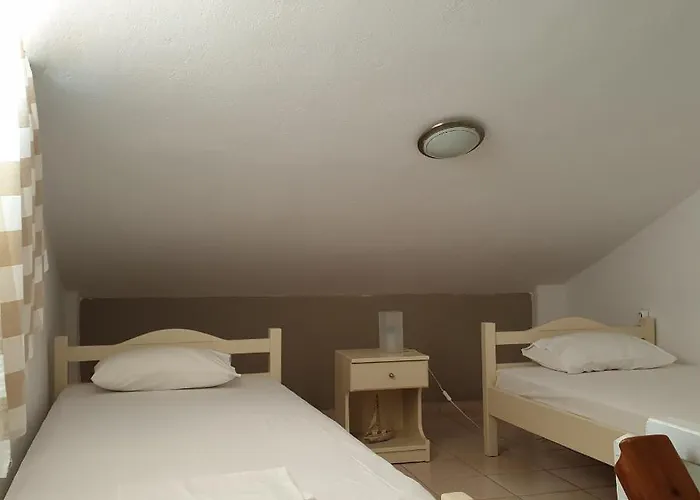 Amparoudes Apartman *
